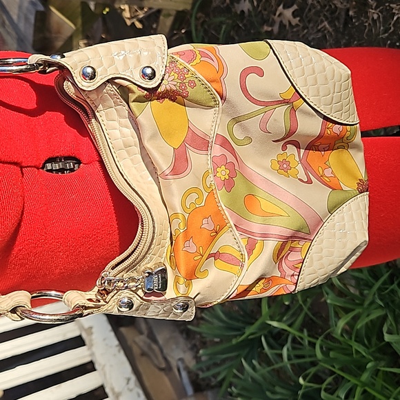 KATHY VAN ZEELAND Black White Print Charms Crossbody Bag - Picture 3 of 6